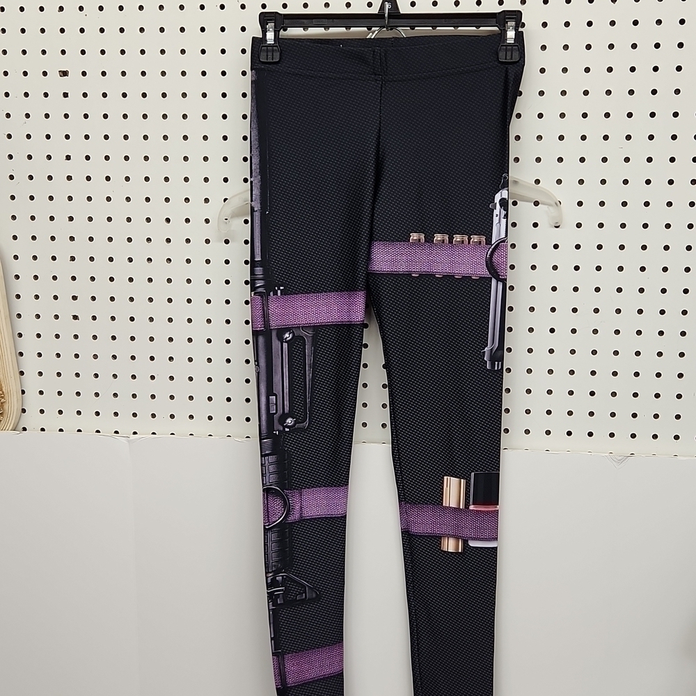 𝅺gear bunch Guns and makeup leggings women's size small EUC